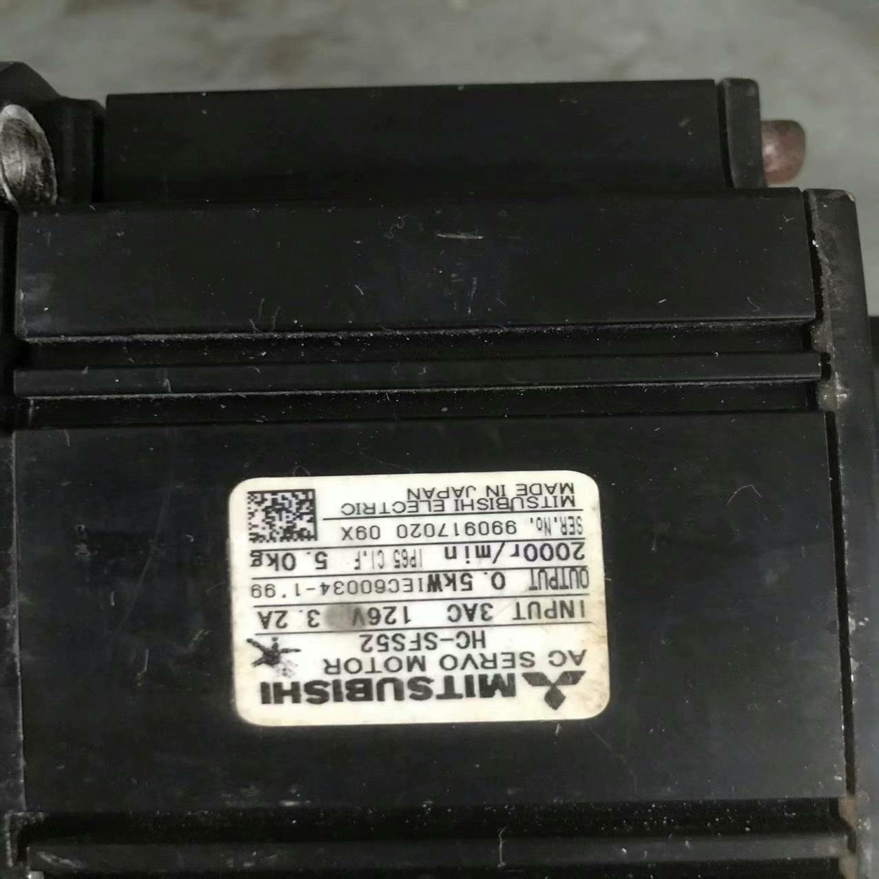 议~#电机 三菱伺服电机-SFS52 0.5KW 实物拍摄