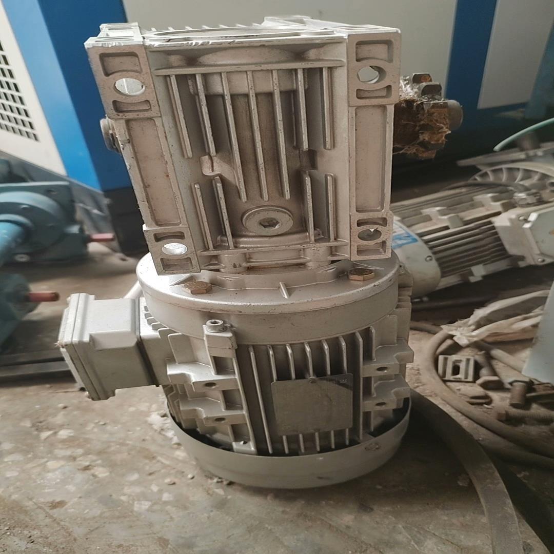 （设备配件）调速电机0.75Kw速比1：100