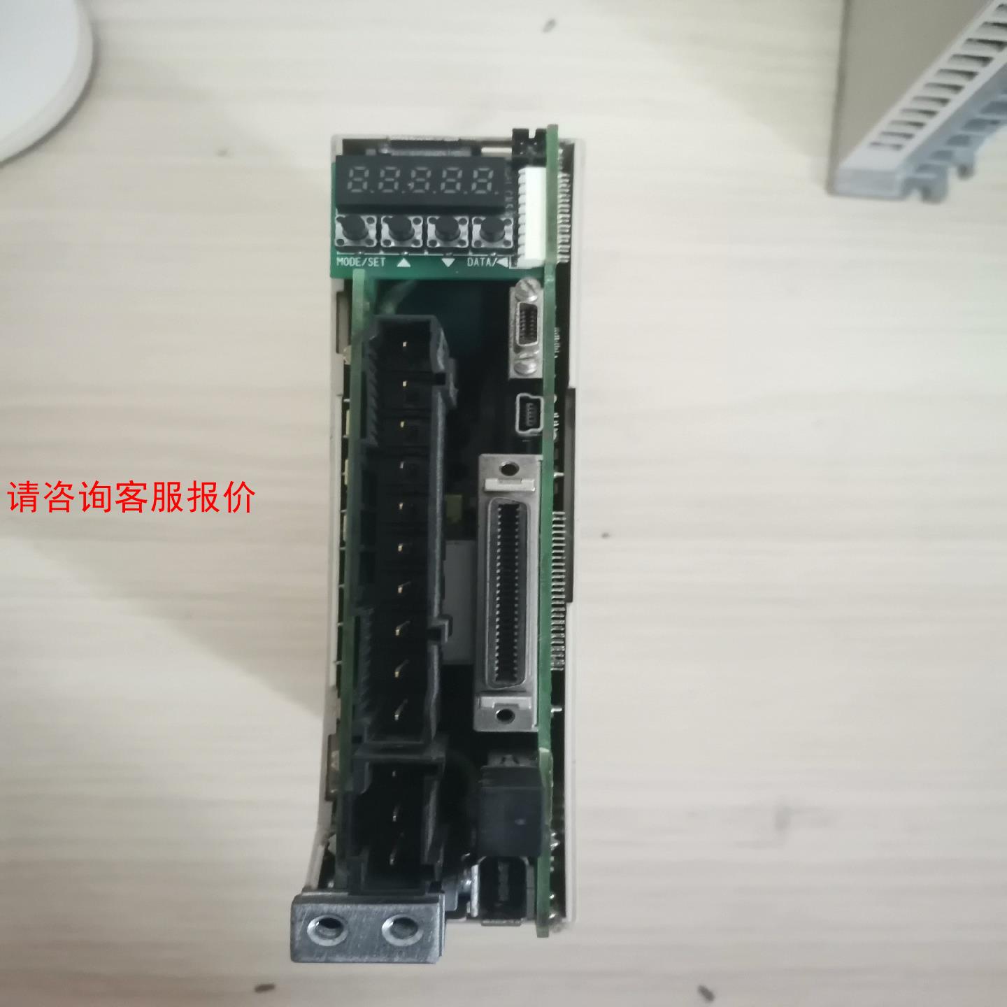 【环球】安川伺服驱动器，SGDV-R90A01A002000，100