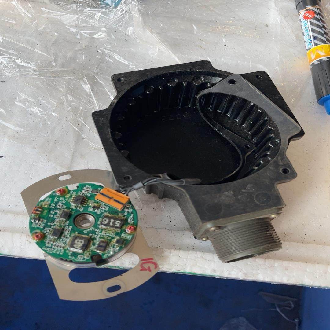 （设备配件）包好拆机b17ck。编码器、-。utsih安川