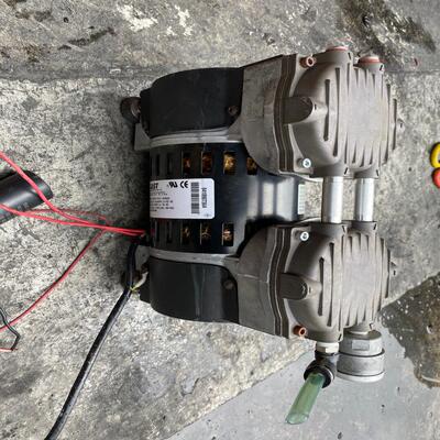 询价~GAST嘉仕达75r645真空泵220v 功率250瓦