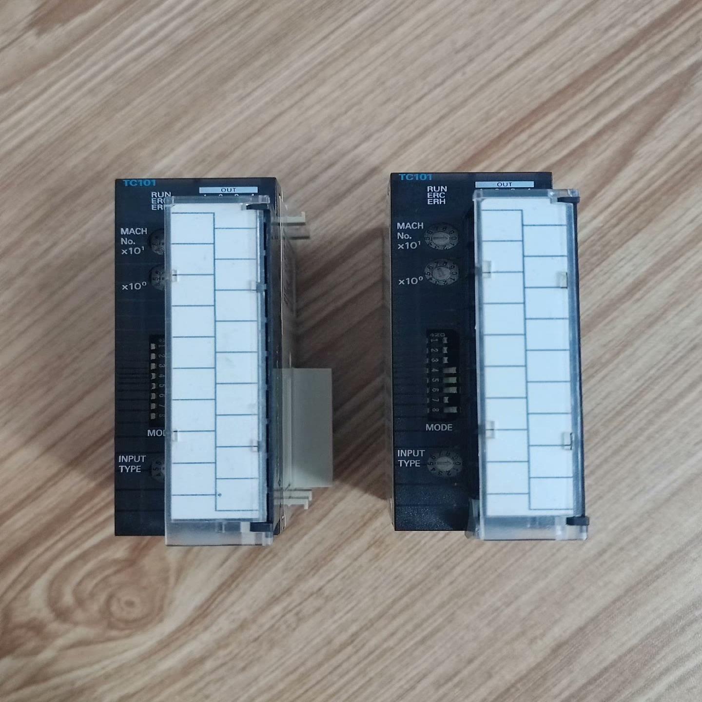 CJ1W-TC101，2台，200/台