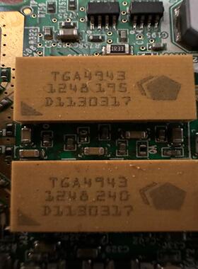 [德峰]TGA4943 光调制器驱动放大器40G速率