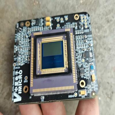 镜头配EP3C25F256I7N主心片，一只，成色见图实