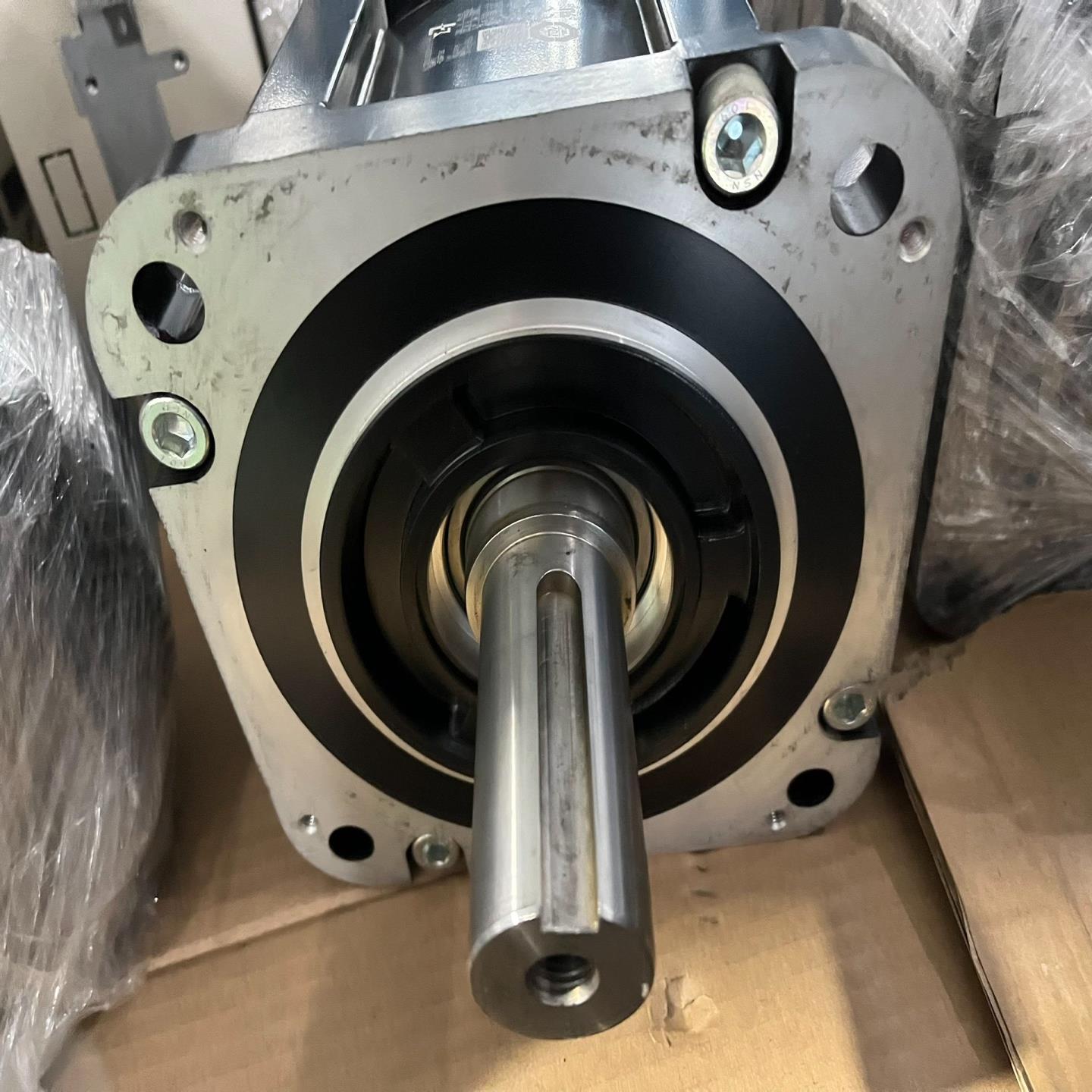 安川七系5kw伺服电机SGD7S-330A30B202（卡套电子）