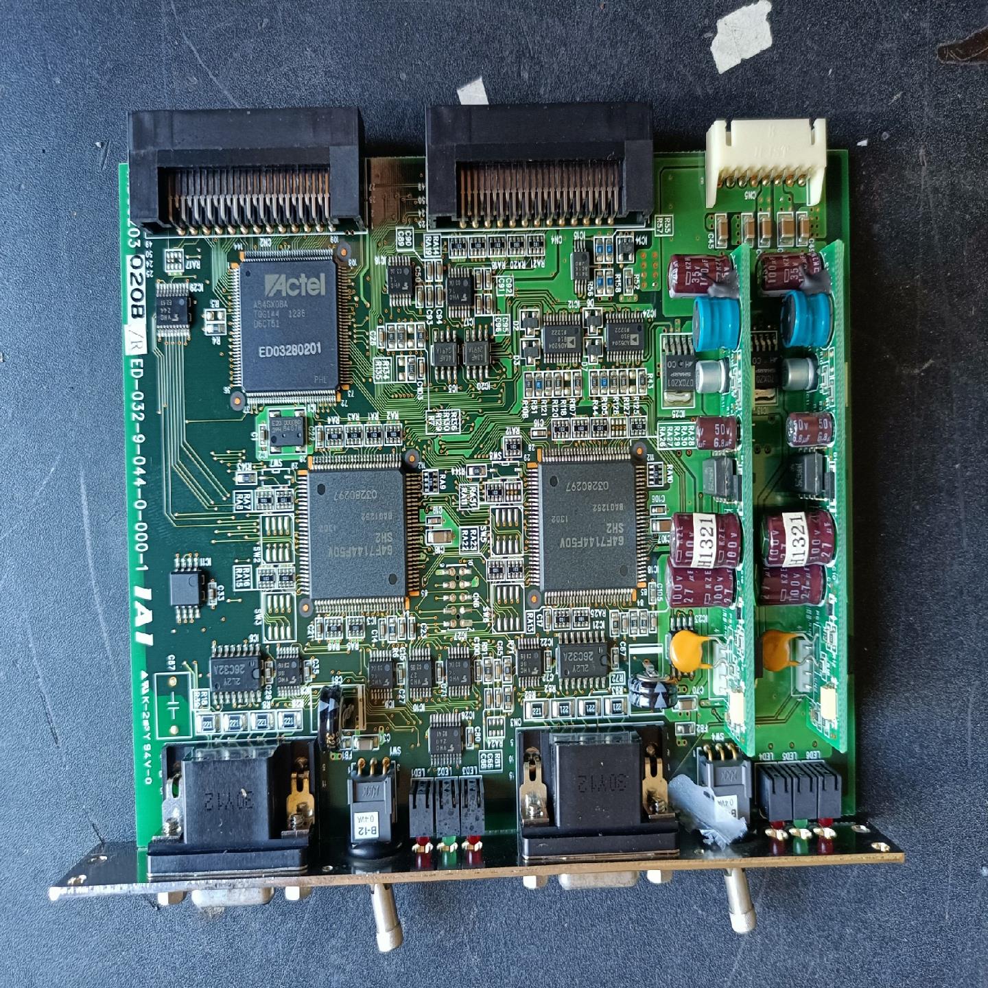 IADC3203 020B/R ED-032-9-044-0