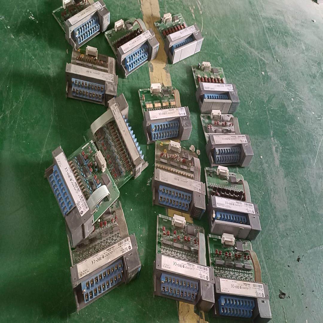 AB罗克韦尔PLC   SLC 500系列处理价1746-O