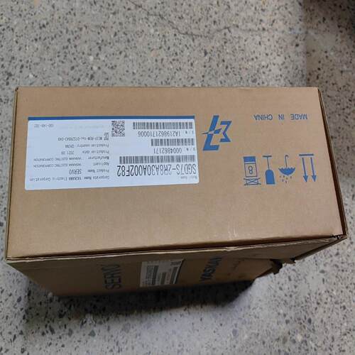 安川伺服驱动器 SGD7S-2R8A30A002F82 全新