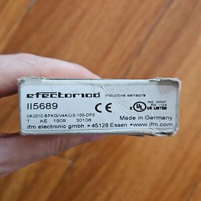 易福门接近开关II5689，全新未使用