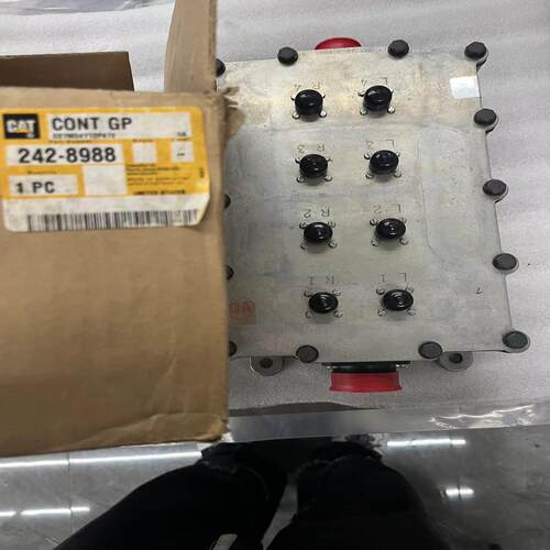 （设备配件）2428988卡特3608  3616电子控制阀242-89
