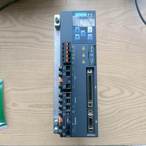 {雅致机械商行}6SL3210-5FB10-8UA0西门子V90伺服驱动器