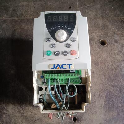 艾克特变频器 2.2KW AT500-T3-2R2G/4R0