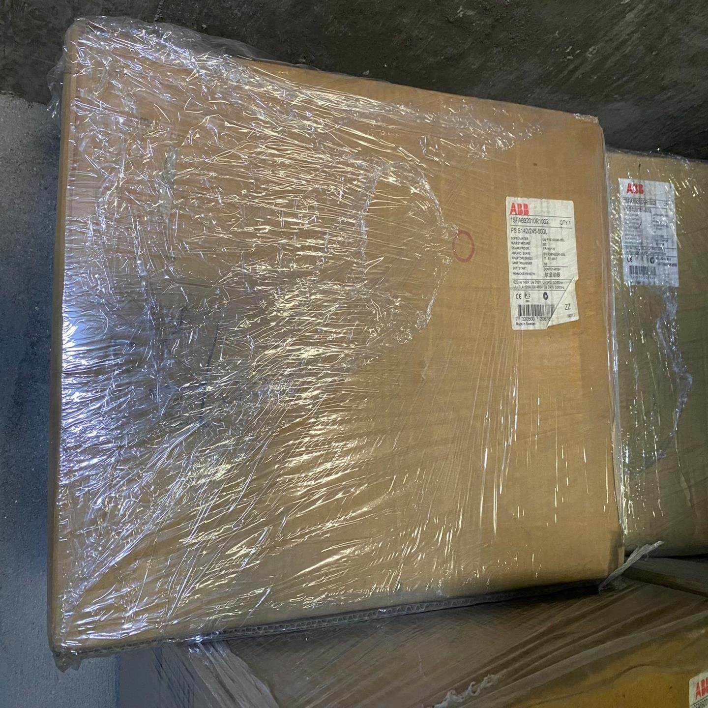 ABB软启动器 PSS142/245-500L 75kw 1