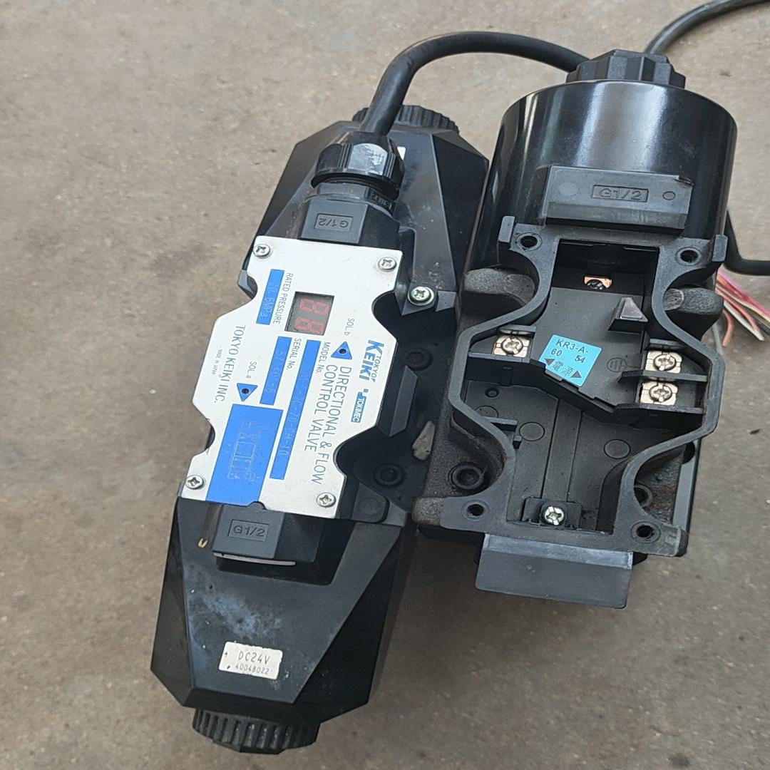 TOKIMEC东京计器电磁阀比例阀COM-5-2C-70-C