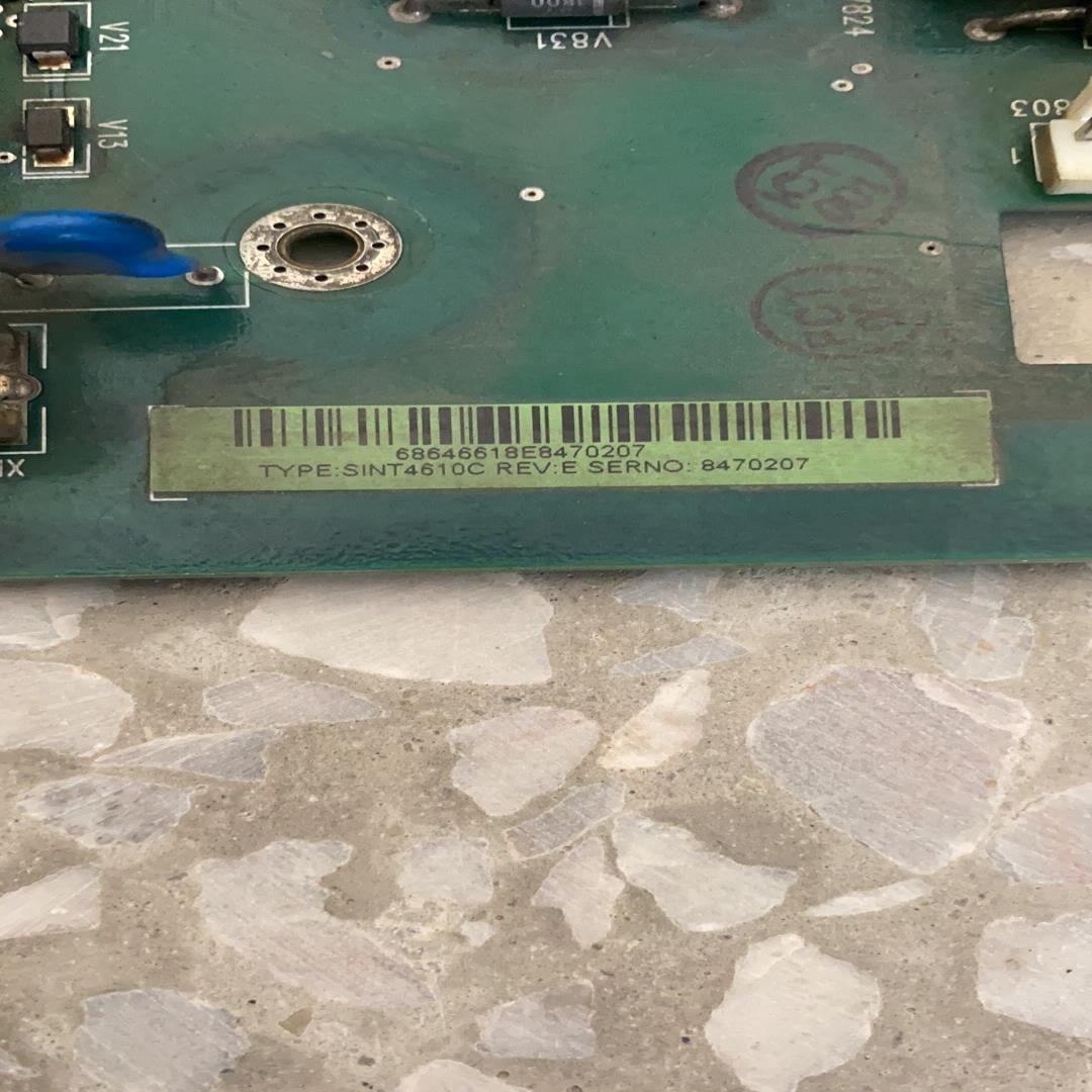 变频器ACS510-550系132-160KW电源板触