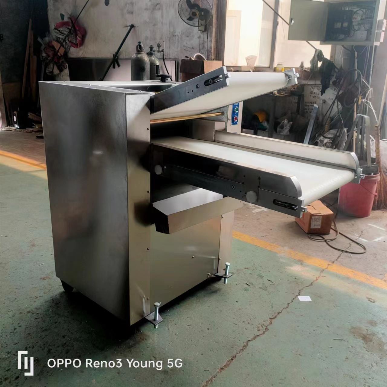 厂家供应全自动压面机 不锈钢500型全自动压面机 商用压面机