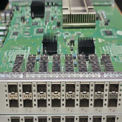 华为  LE1D2X16SSC2  16端口万兆光口接口板
