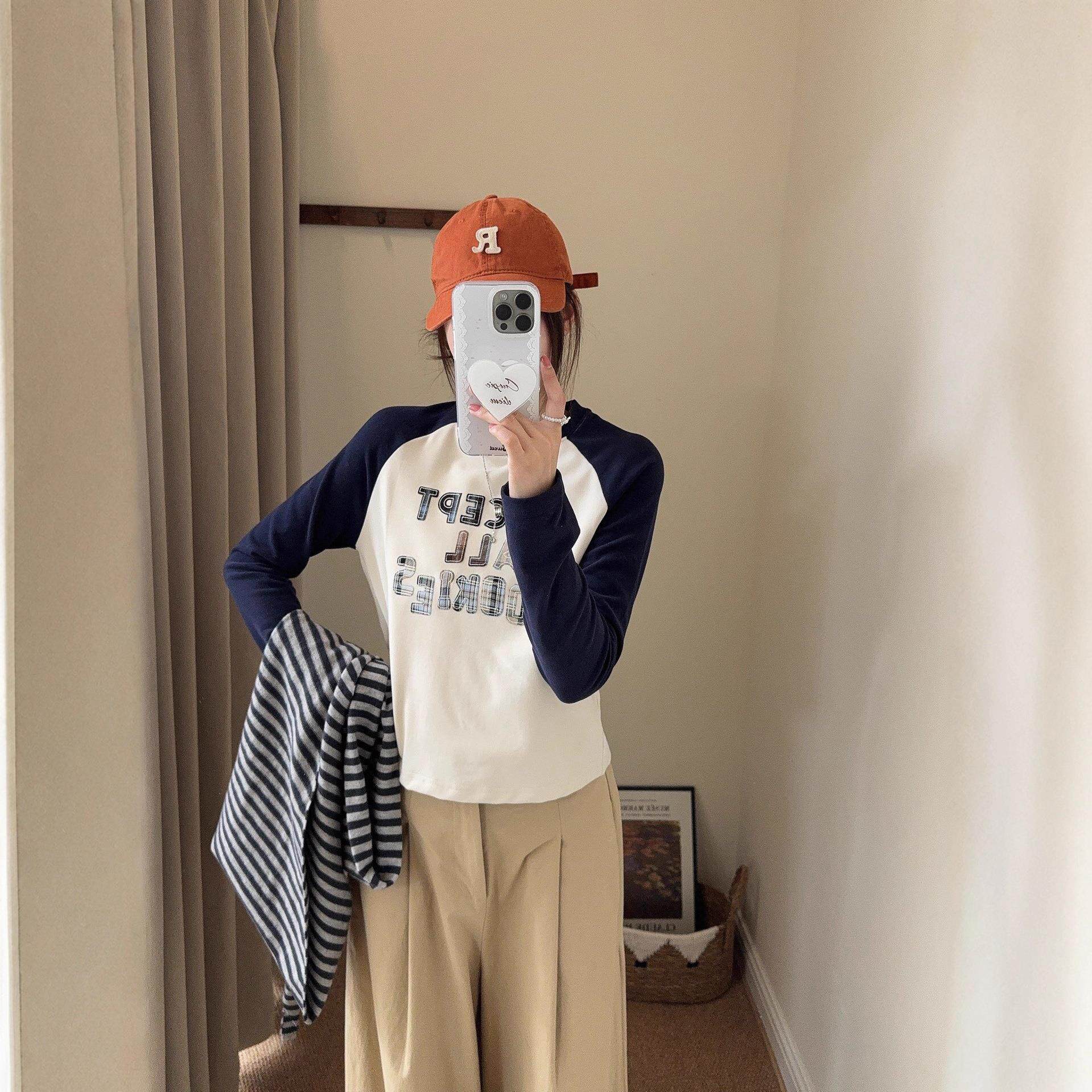 UC韩代绣撞色插肩长袖T恤