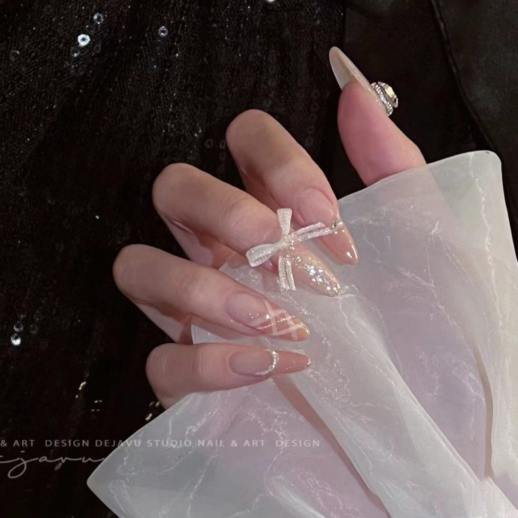 温柔气质款纯手工穿戴甲贴片裸色法式蝴蝶结爆闪钻假指甲贴片美甲