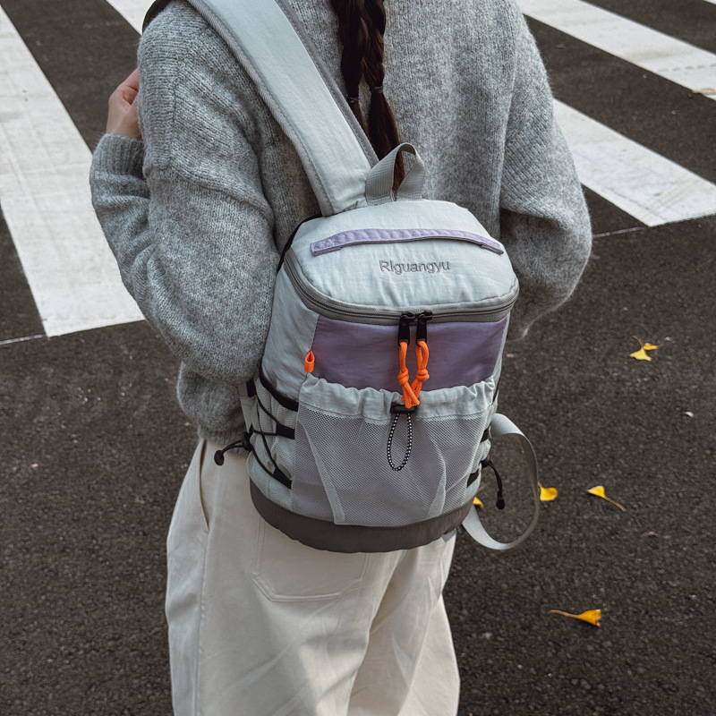 户外登山包运动双肩包女士旅游轻便爬山徒步旅行背包小型书包通勤