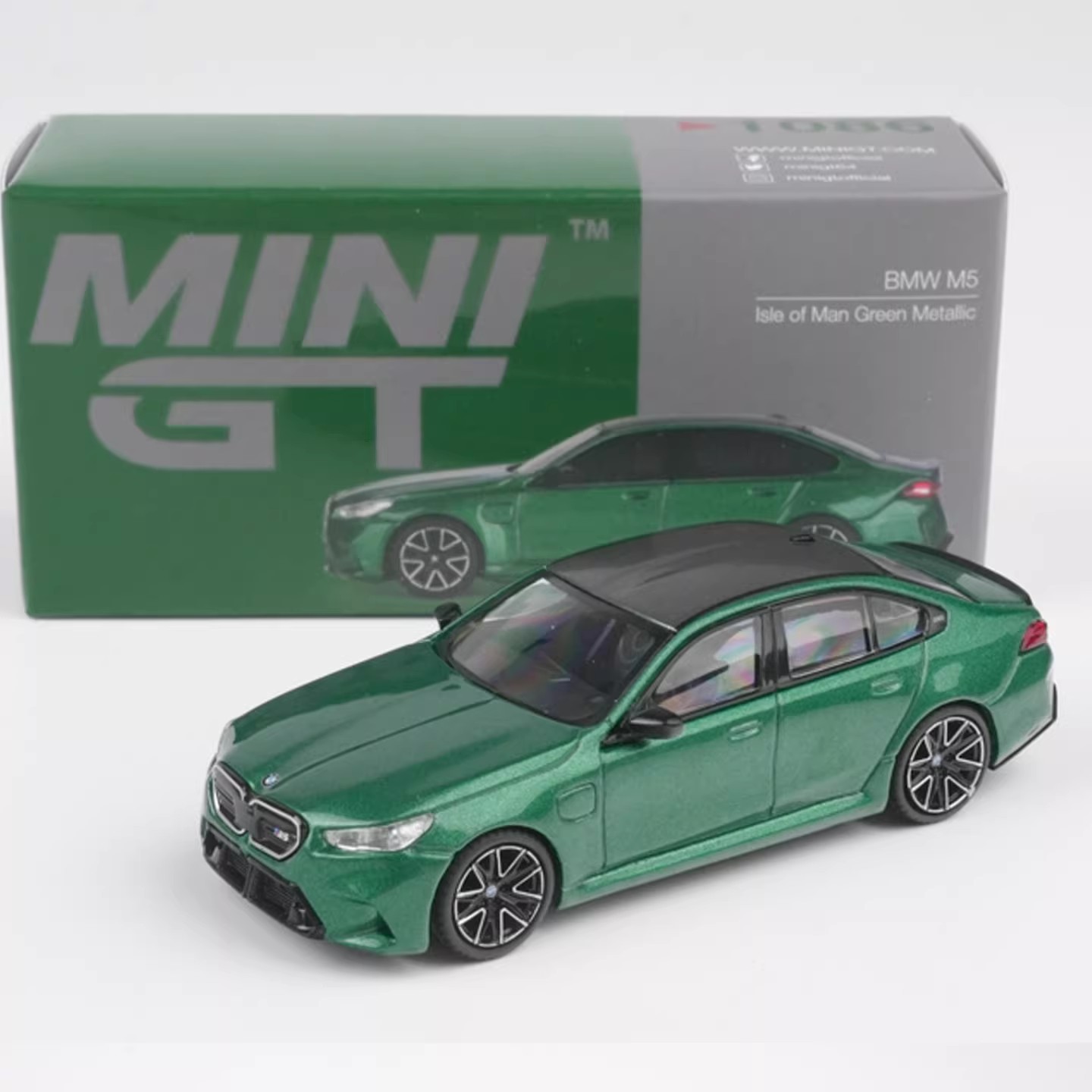 MINIGT 1:64 宝马M5 G90 Isle of Man BMW 1086合金汽车模型摆件图片