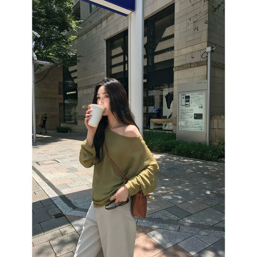 isaro uu 轻盈100人丝~斜肩一字领多穿薄款长袖上衣