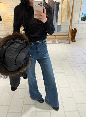 isaro uu 梨形闭眼入JU显瘦微喇裤~复古水洗显比例加绒牛仔裤