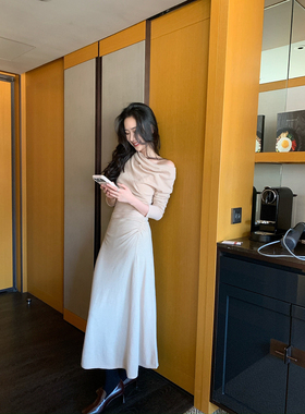 isaro uu 冬日慵懒~荡领可露肩多穿针织连衣裙纸片人显瘦长裙