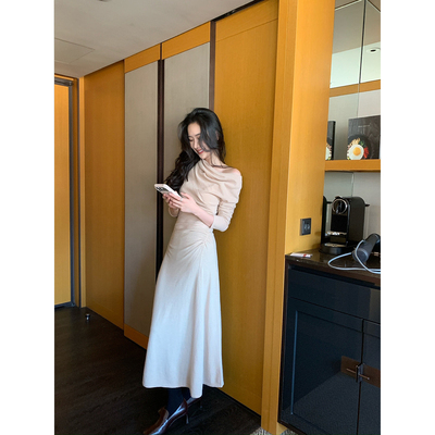 isaro uu 冬日慵懒~荡领可露肩多穿针织连衣裙纸片人显瘦长裙