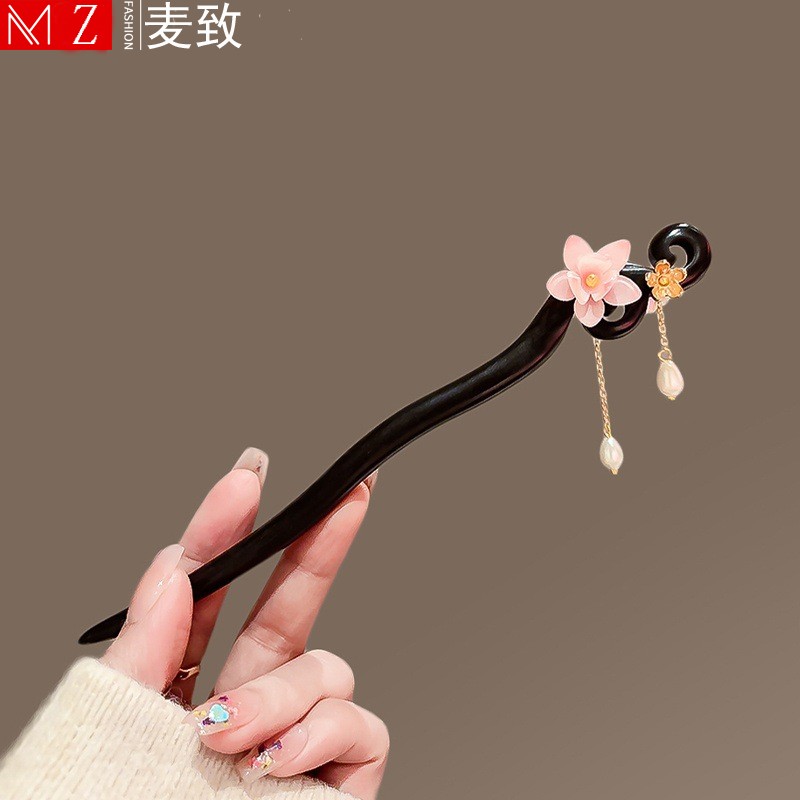 浪漫樱花发簪女高级感古风步摇流苏木质簪子简约发钗汉服挽发头饰