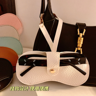 【官方旗舰店】眼镜收纳包可挂时尚墨镜复古近视眼镜随身高颜值挂
