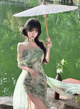 绿色旗袍女新中式连衣裙女高级感性感收腰包臀裙超仙网纱挂脖裙子