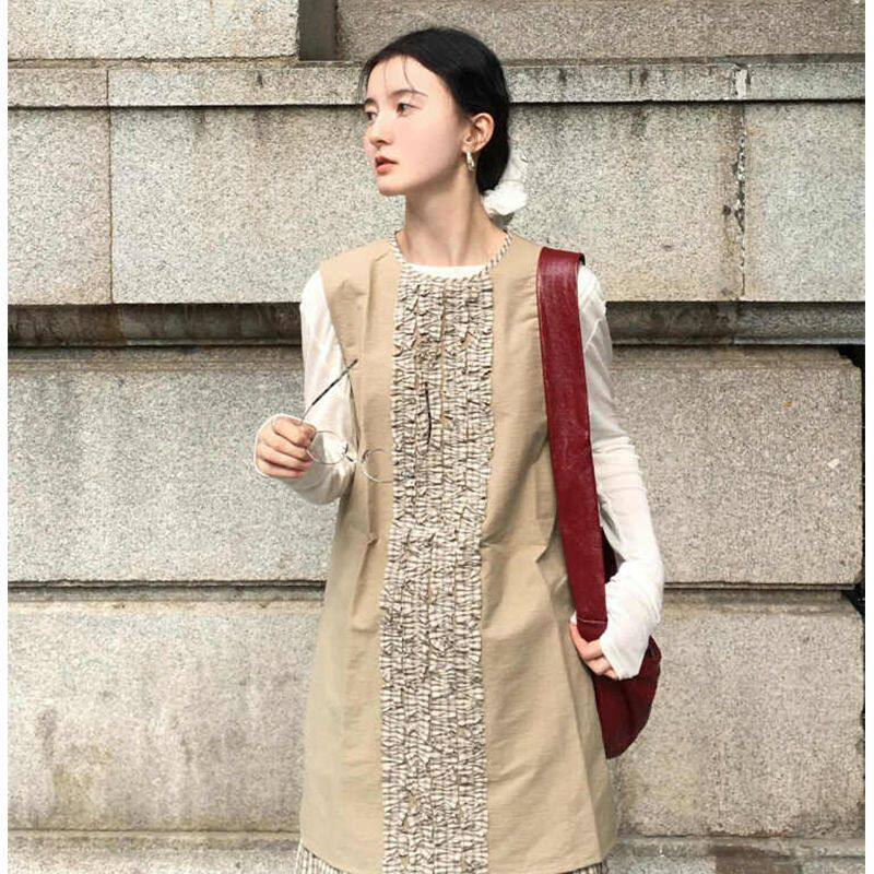 卡其色重工褶皱木耳边背心裙秋冬叠穿无袖马甲裙直筒半裙套装