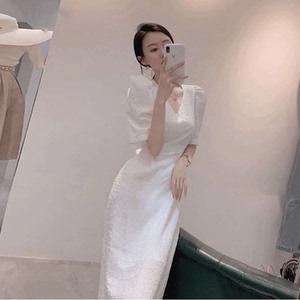 2025新款夏季名媛气质高级感女神范法式白色连衣裙子女设计感小众