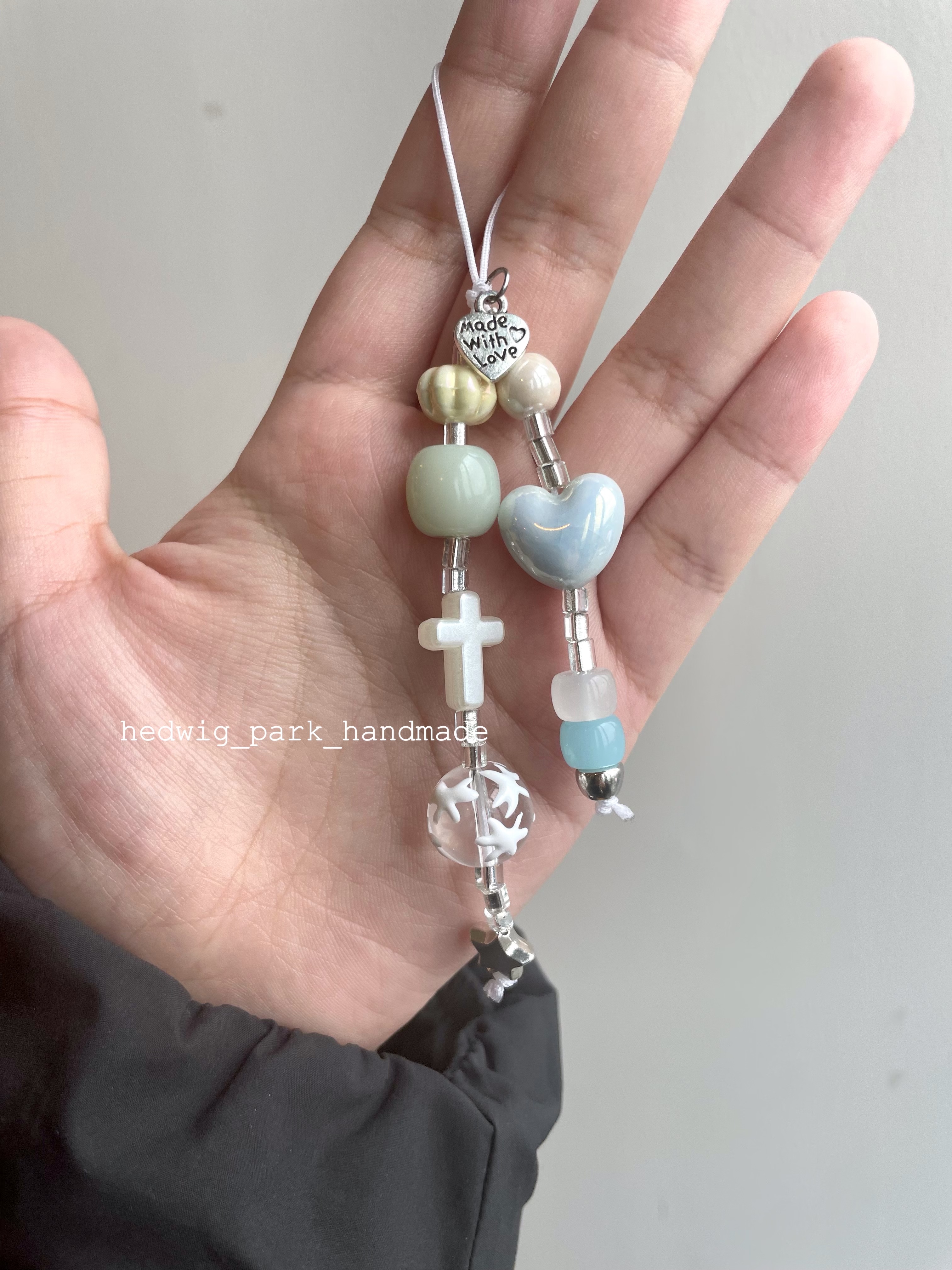 ins风冬日感雪花琉璃串珠挂链