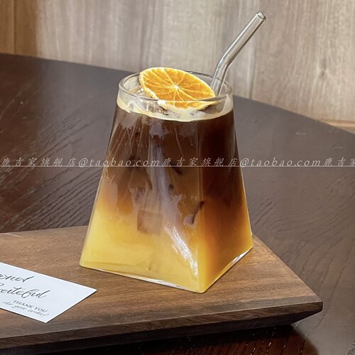 高颜值方形玻璃杯送吸管
