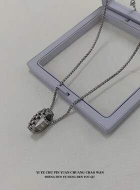 一页出品！齿轮指环吊坠项链男潮酷个性钛钢不掉色ins小众设计感