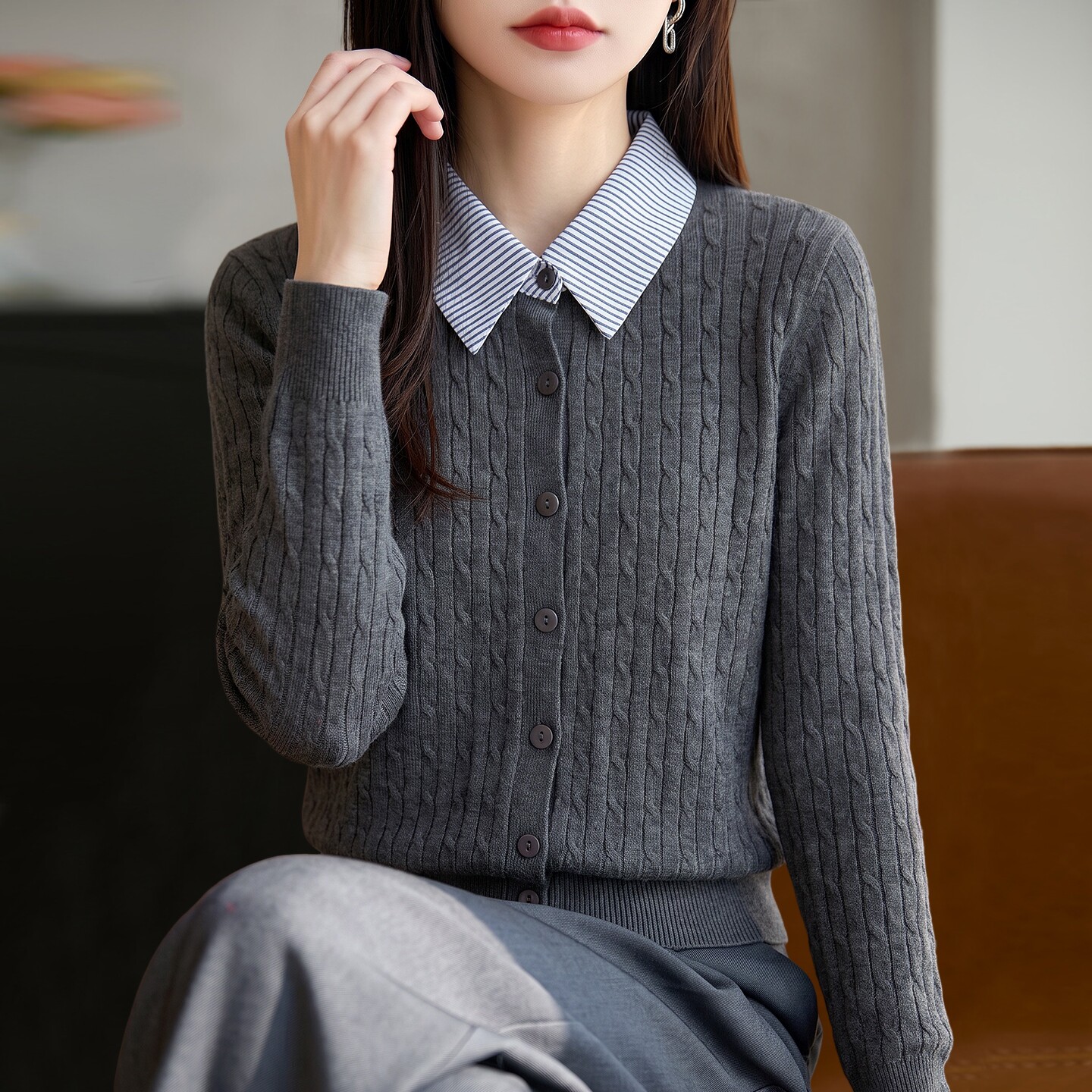 2026新款翻领纯色秋季大码针织开衫外套女洋气中老年女装上衣毛衣