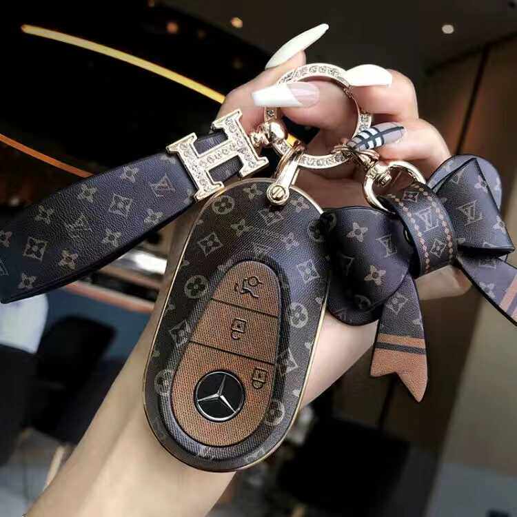 适用奔驰钥匙套24款C260L扣C200女士e300l包GLC车EQE高级感s400