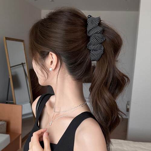 韩系波点网纱泡泡褶皱香蕉夹女
