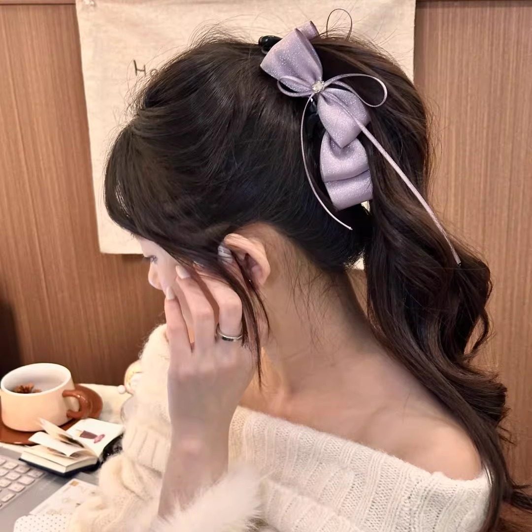 月光少女小众韩系香蕉夹图片