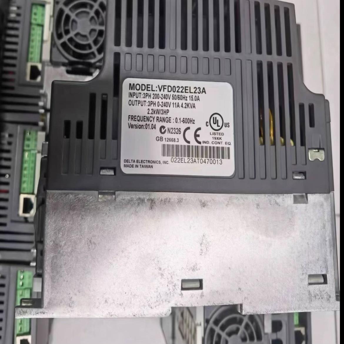 （设备配件） 变频器VFD022EL23A 2.2成 KWV 台达220