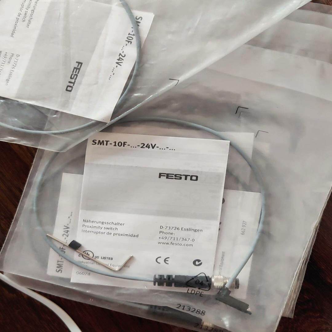 526675 SMT-10F-PS-24V-K0,3Q