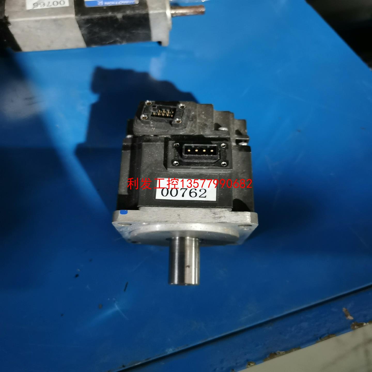 议价[利发工控]三菱电机HF-KP23  成色如图，功能正常