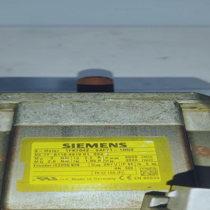 议价议价1FK7042-5AF71-1DG0伺服电机，功能测试