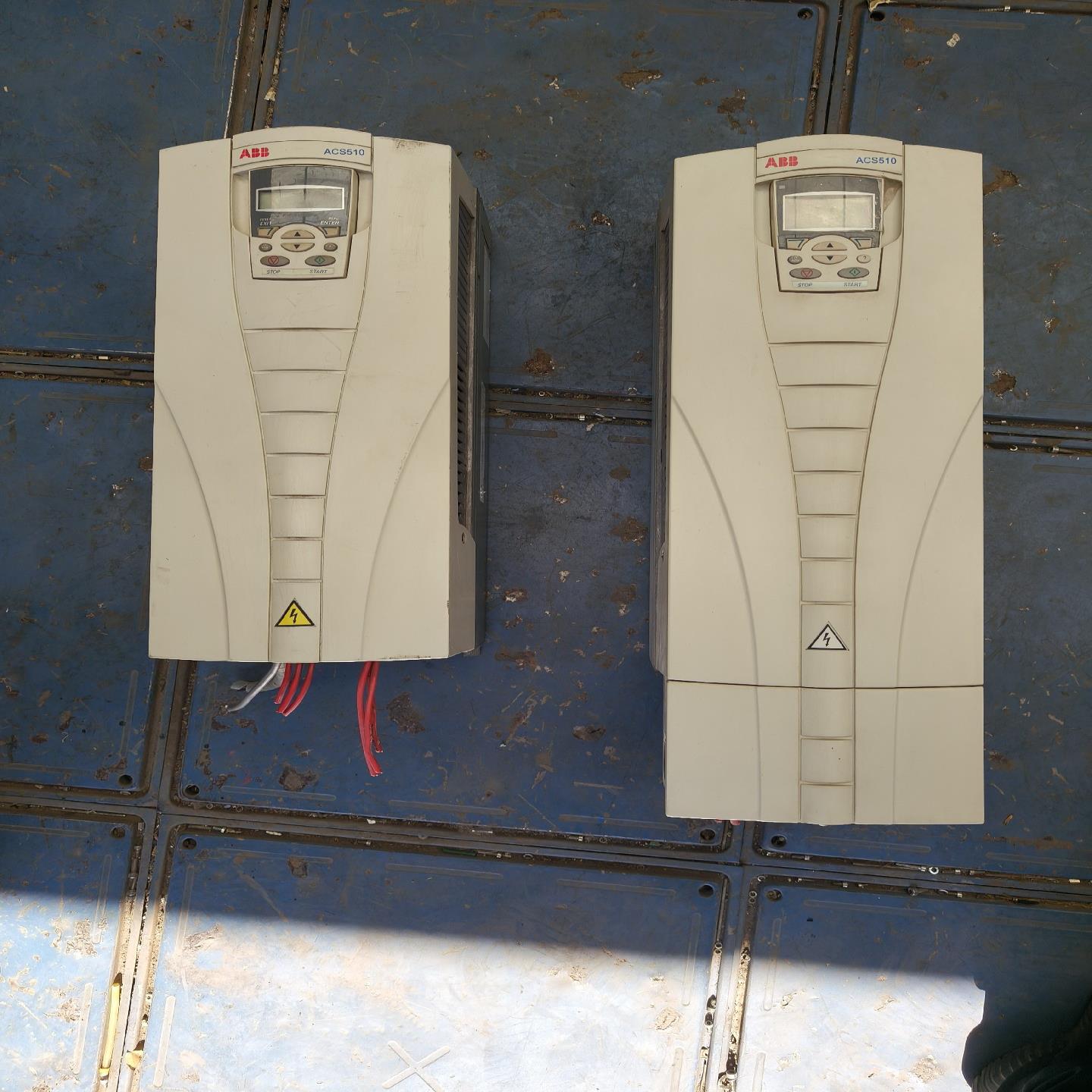 变频器ACS510-01-038A-4   18.5K