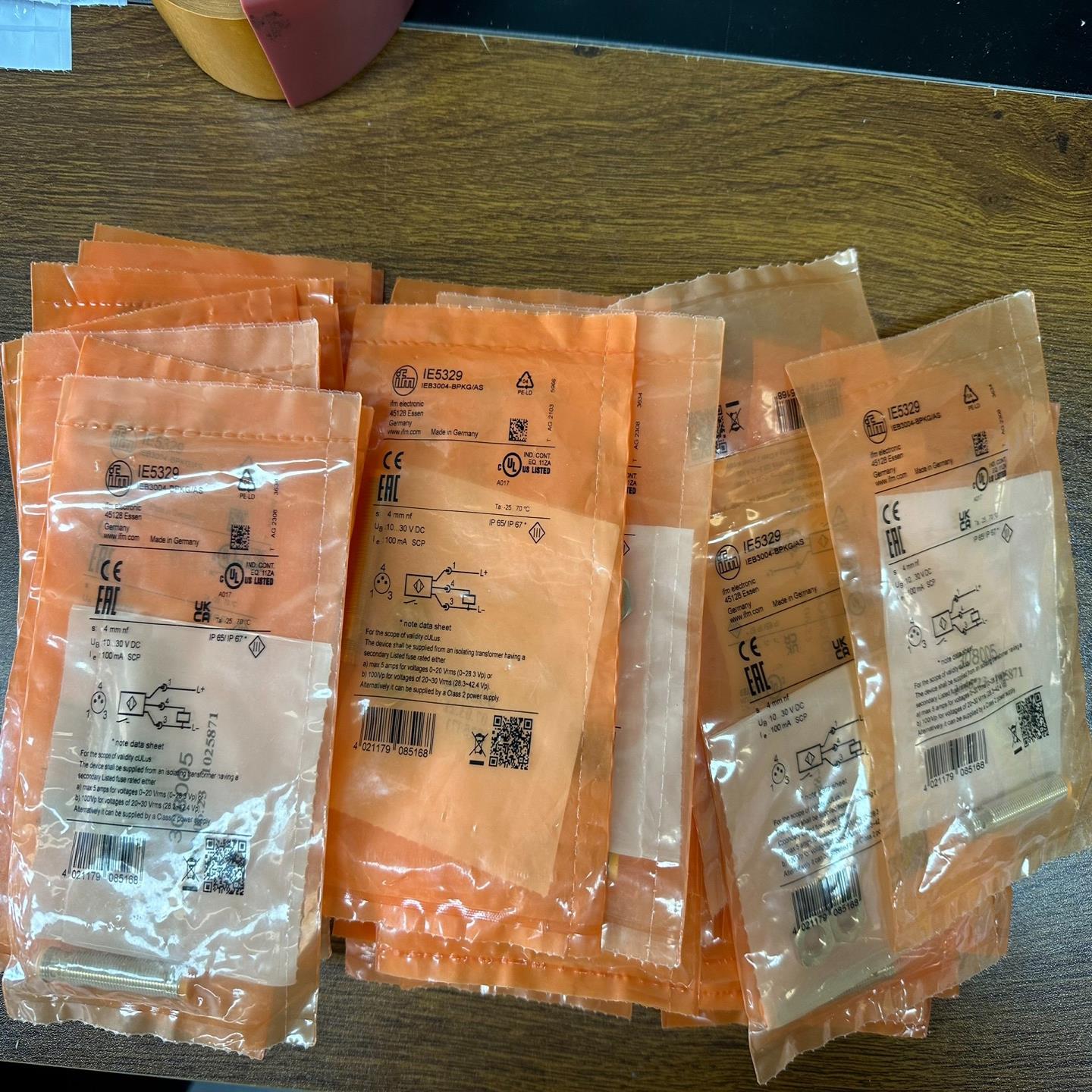 IFM易福门接近传感器IE5329  转让 全新