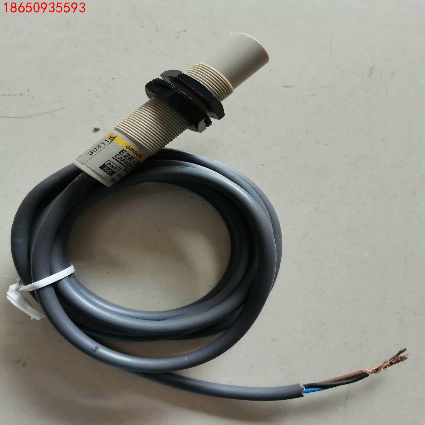 原装欧姆龙电容接近开关E2K-X8MF1,实物图功能正常