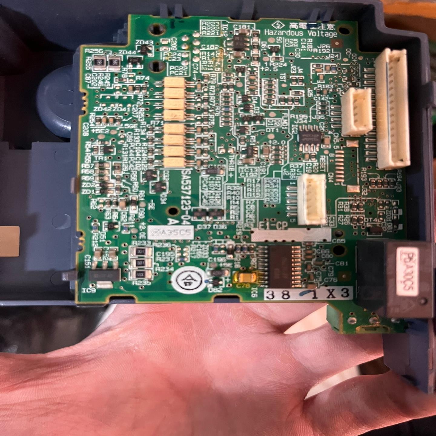 变频器E1S系列主板  FRN2.2E1S-2J