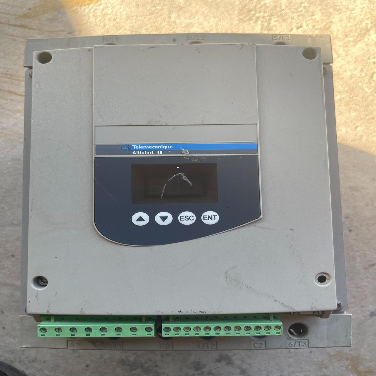 ATS48C11Q施耐德软启动器，原装拆机